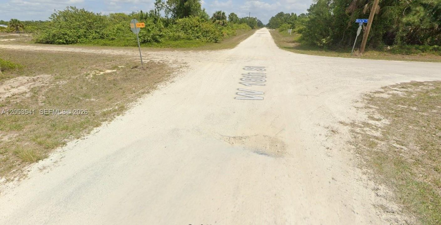 На продажу: $28,000 (0.25 acres)