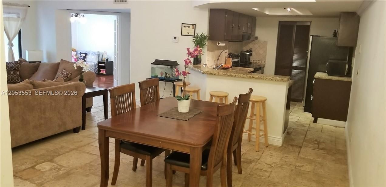 For Sale: $249,000 (3 beds, 2 baths, 1273 Square Feet)
