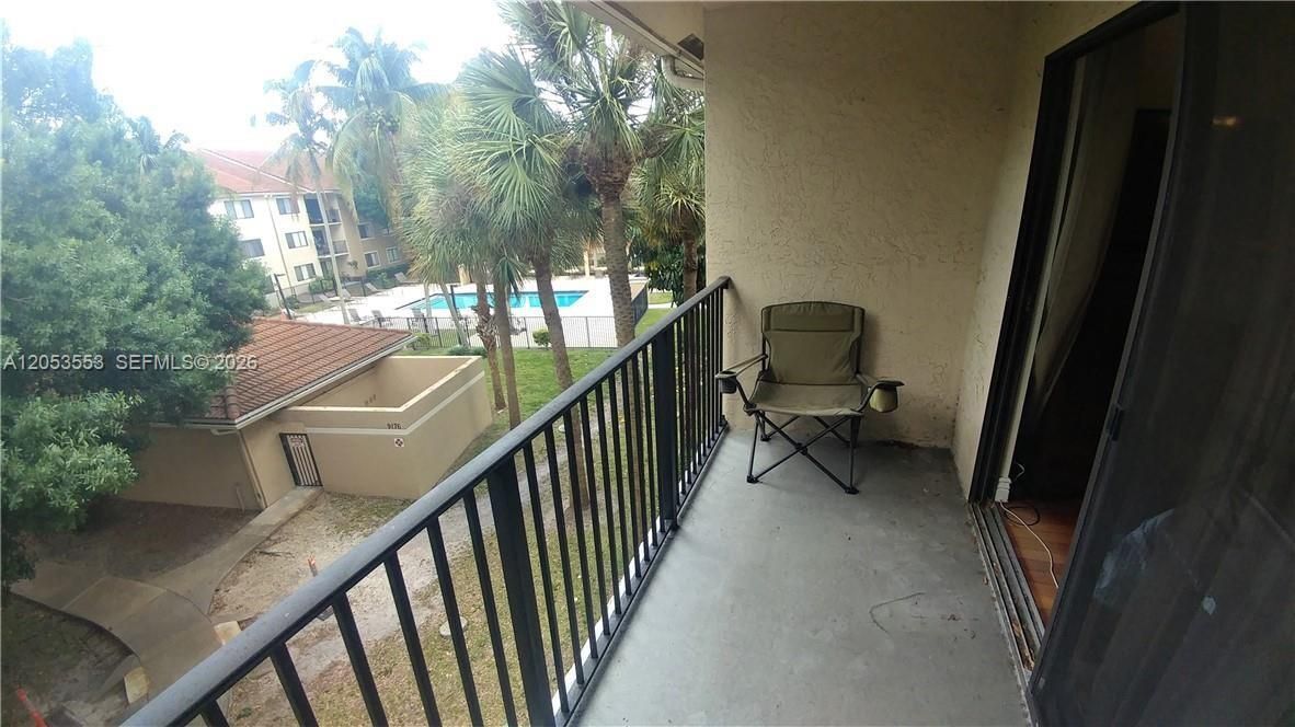 For Sale: $249,000 (3 beds, 2 baths, 1273 Square Feet)