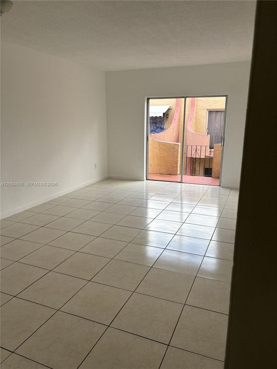 En Renta: $1,850 (2 camas, 2 baños, 840 Pies cuadrados)