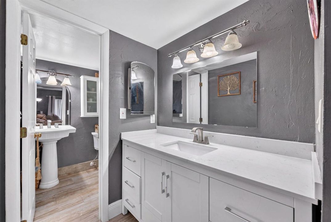 13-web-or-mls-Vacant_DSC08506_hf4k