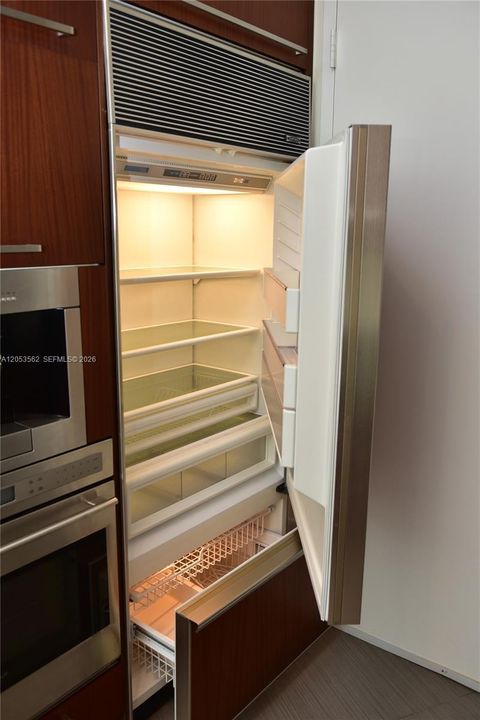На продажу: $1,200,000 (2 спален, 2 ванн, 1463 Квадратных фут)