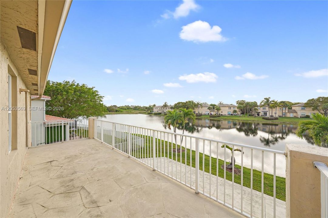 For Sale: $980,000 (6 beds, 3 baths, 3310 Square Feet)