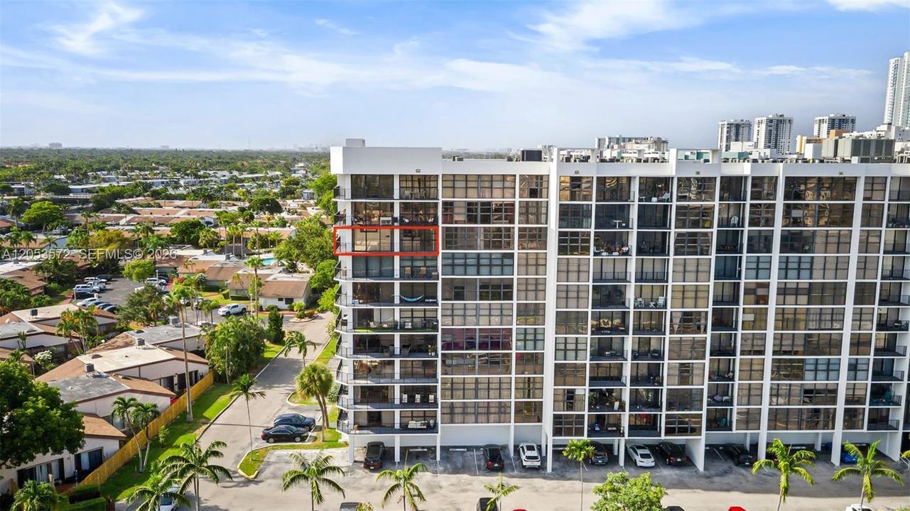 En Venta: $450,000 (2 camas, 2 baños, 1430 Pies cuadrados)