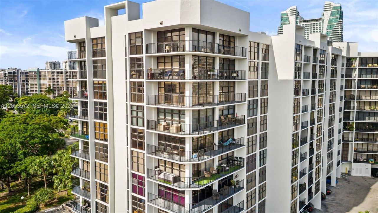 En Venta: $450,000 (2 camas, 2 baños, 1430 Pies cuadrados)