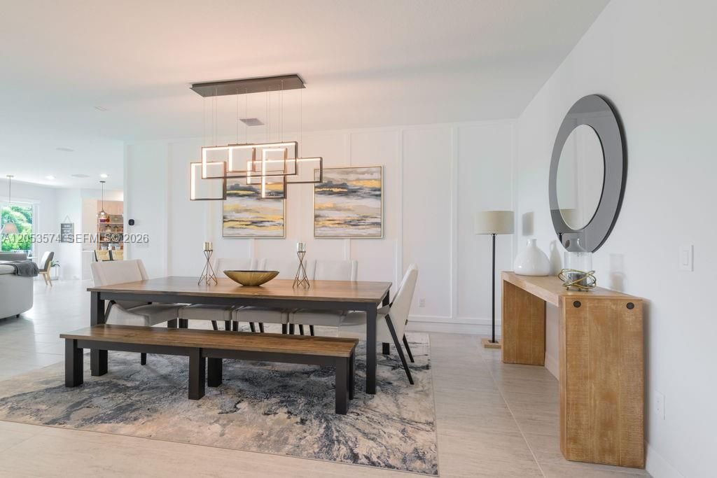 En Venta: $669,900 (4 camas, 3 baños, 2855 Pies cuadrados)