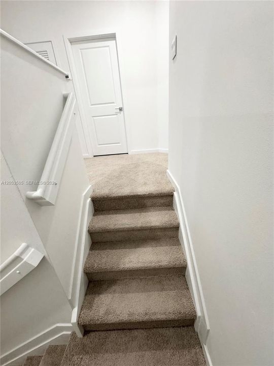 В аренду: $2,775 (3 спален, 2 ванн, 1785 Квадратных фут)