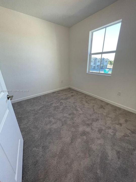 For Rent: $2,550 (3 beds, 2 baths, 1448 Square Feet)