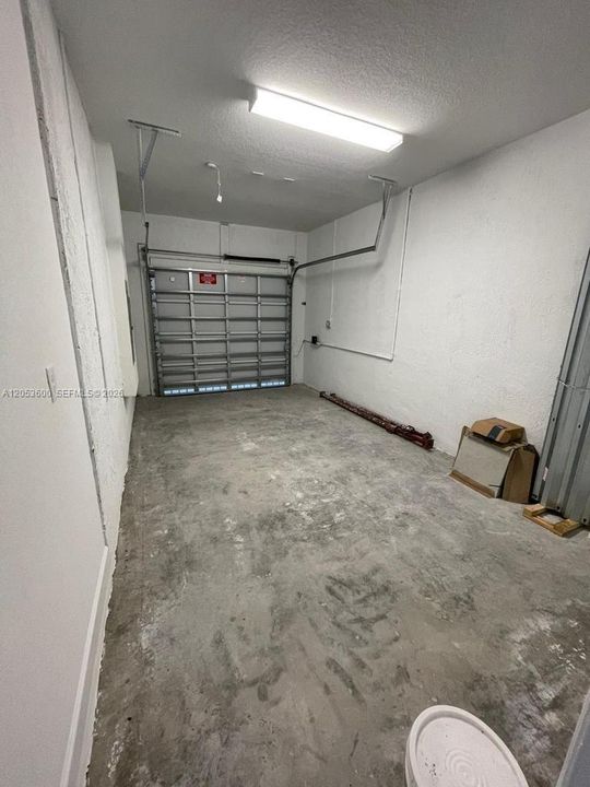 For Rent: $2,550 (3 beds, 2 baths, 1448 Square Feet)
