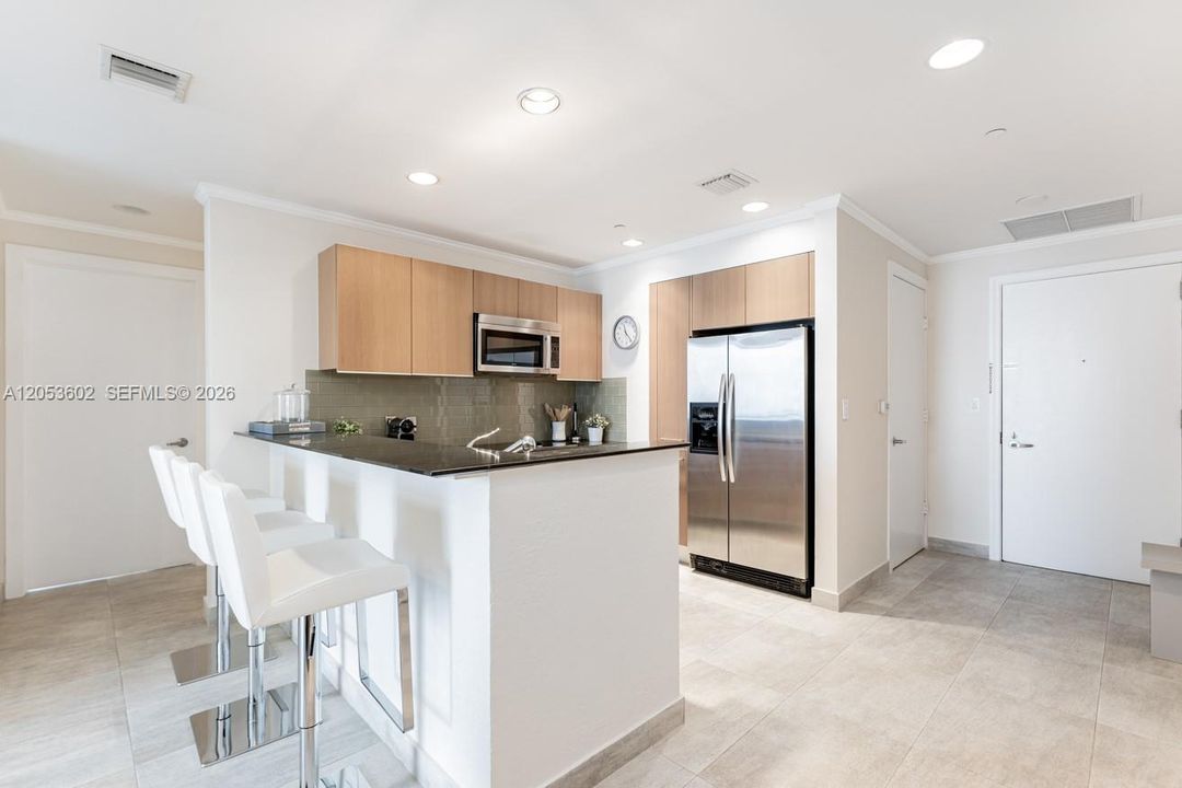 В аренду: $4,295 (2 спален, 2 ванн, 1088 Квадратных фут)