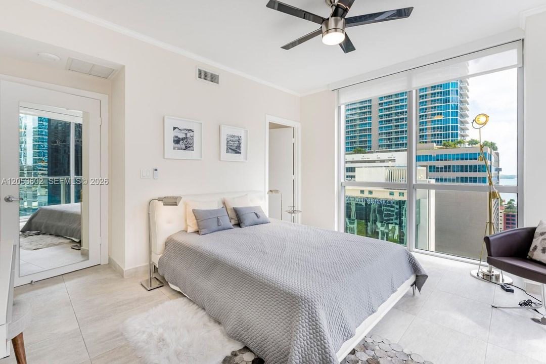 В аренду: $4,295 (2 спален, 2 ванн, 1088 Квадратных фут)