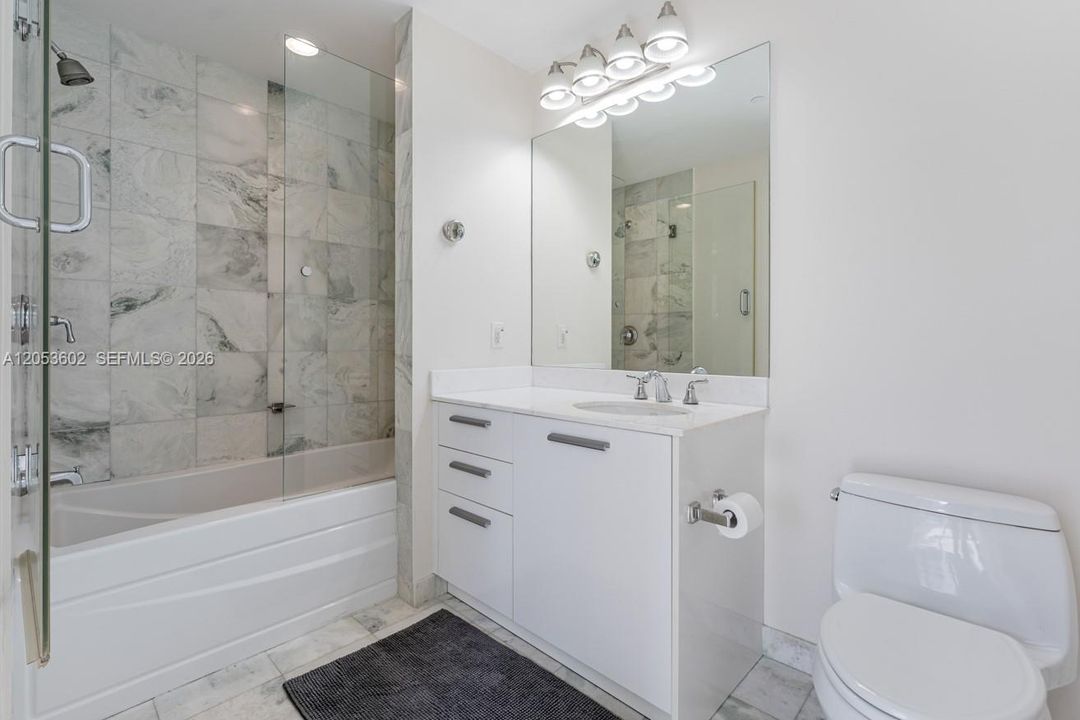 В аренду: $4,295 (2 спален, 2 ванн, 1088 Квадратных фут)