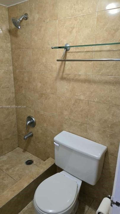 En Venta: $290,000 (2 camas, 2 baños, 896 Pies cuadrados)