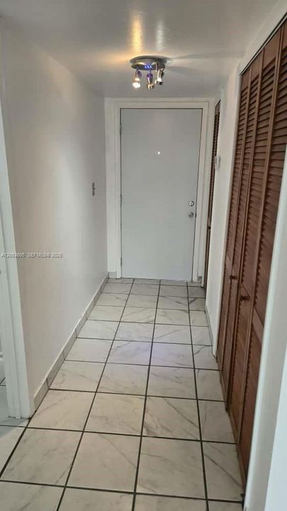 En Venta: $290,000 (2 camas, 2 baños, 896 Pies cuadrados)