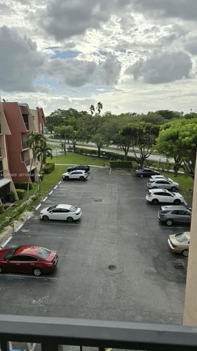 En Venta: $290,000 (2 camas, 2 baños, 896 Pies cuadrados)