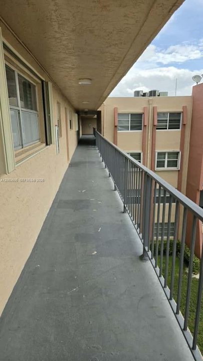 En Venta: $290,000 (2 camas, 2 baños, 896 Pies cuadrados)
