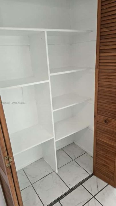En Venta: $290,000 (2 camas, 2 baños, 896 Pies cuadrados)