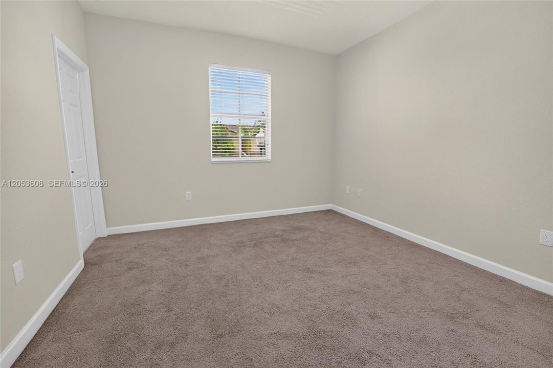 For Sale: $370,000 (2 beds, 2 baths, 1458 Square Feet)