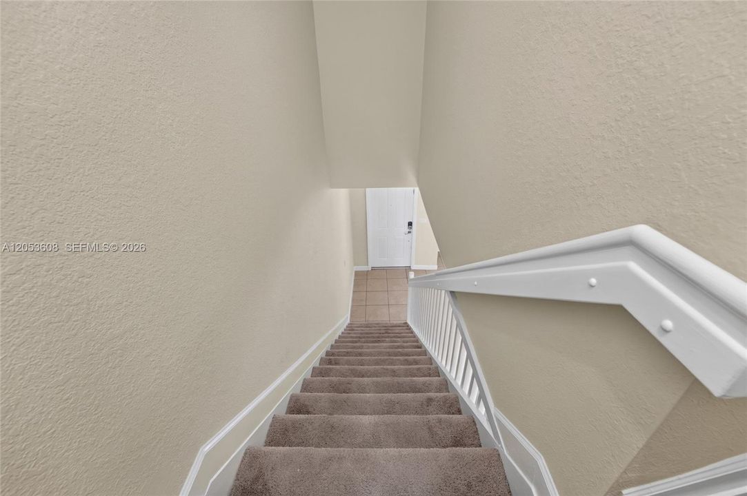 For Sale: $370,000 (2 beds, 2 baths, 1458 Square Feet)