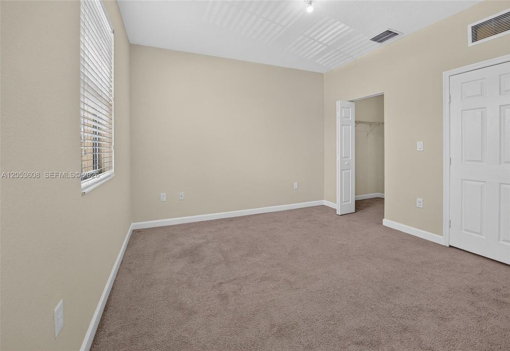 For Sale: $370,000 (2 beds, 2 baths, 1458 Square Feet)