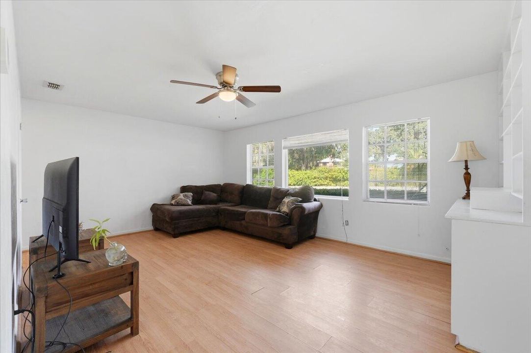 20-Living Area