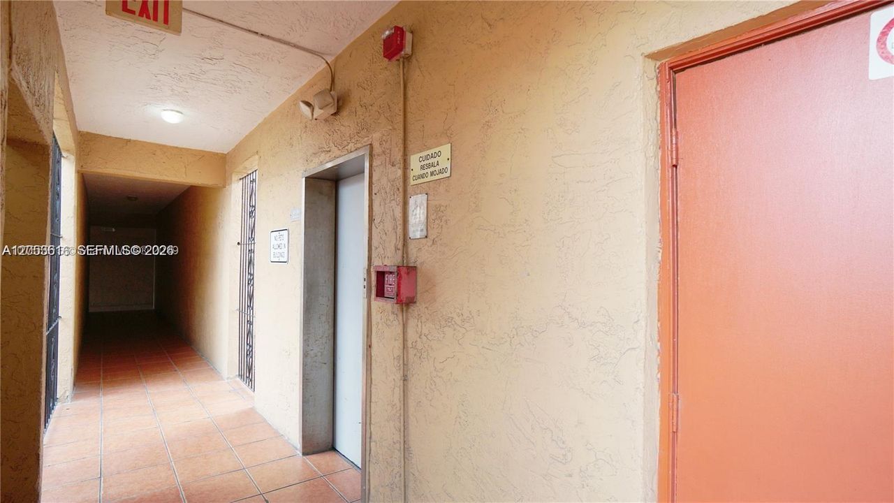 В аренду: $1,850 (2 спален, 2 ванн, 840 Квадратных фут)
