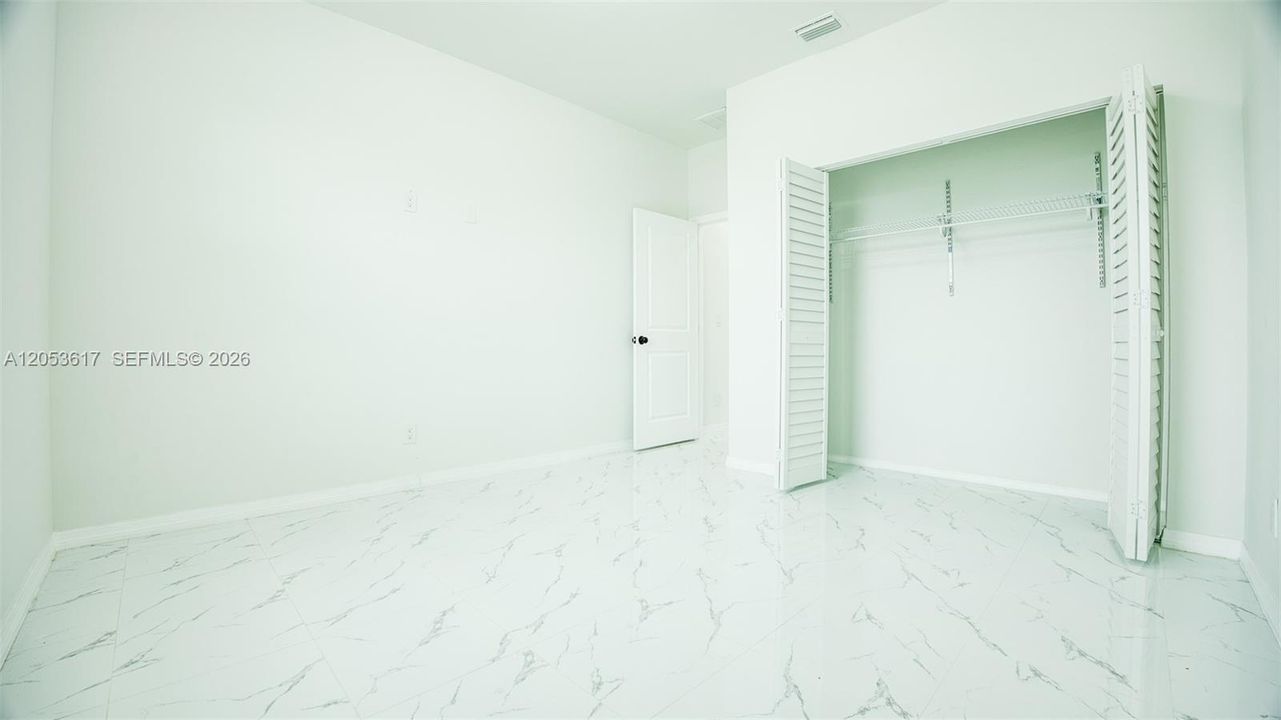 На продажу: $314,000 (3 спален, 2 ванн, 1586 Квадратных фут)