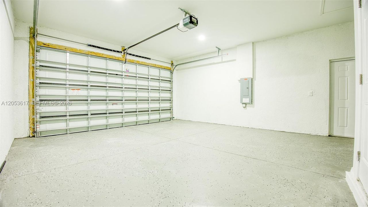 На продажу: $314,000 (3 спален, 2 ванн, 1586 Квадратных фут)