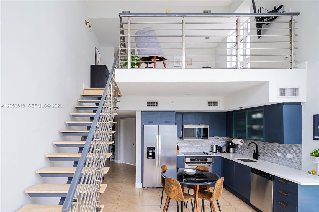 For Rent: $4,650 (2 beds, 2 baths, 1289 Square Feet)