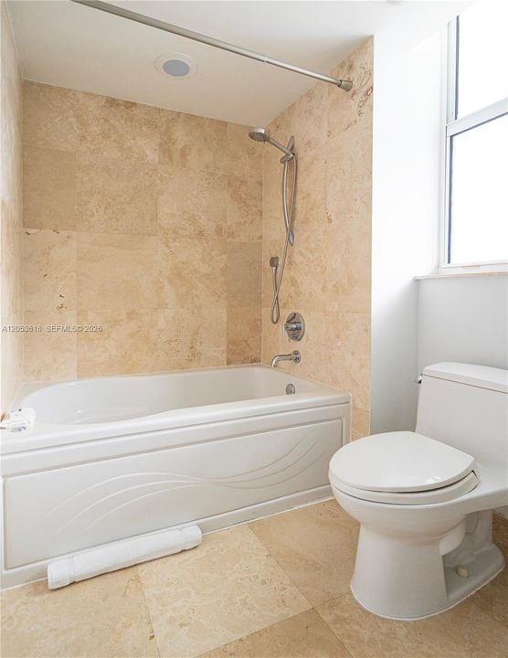 For Rent: $4,650 (2 beds, 2 baths, 1289 Square Feet)