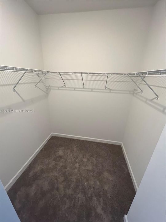For Sale: $670,000 (5 beds, 3 baths, 2640 Square Feet)