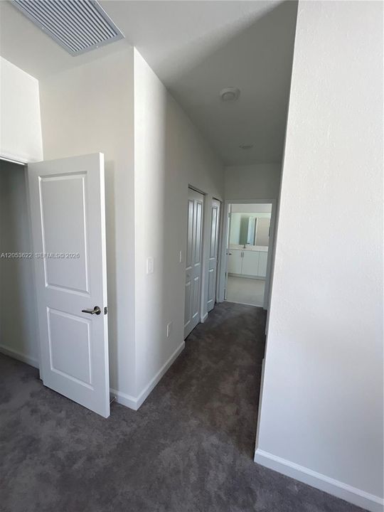 For Sale: $670,000 (5 beds, 3 baths, 2640 Square Feet)