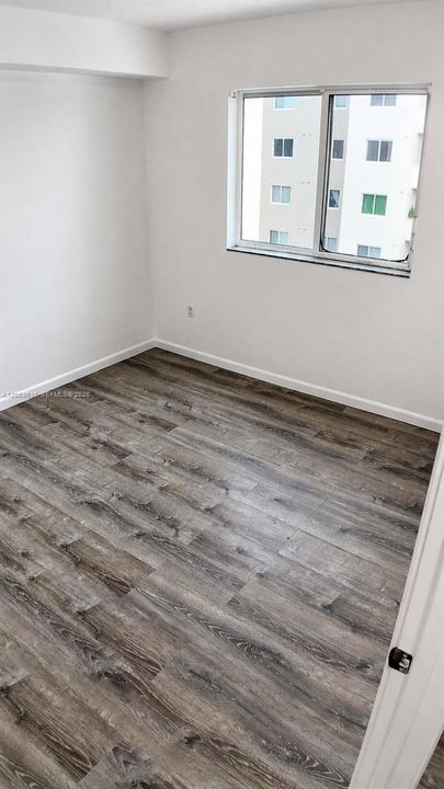 Active With Contract: $2,100 (2 beds, 2 baths, 809 Square Feet)