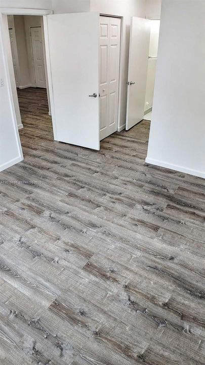Active With Contract: $2,100 (2 beds, 2 baths, 809 Square Feet)