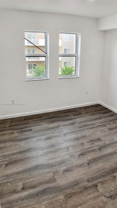 Active With Contract: $2,100 (2 beds, 2 baths, 809 Square Feet)