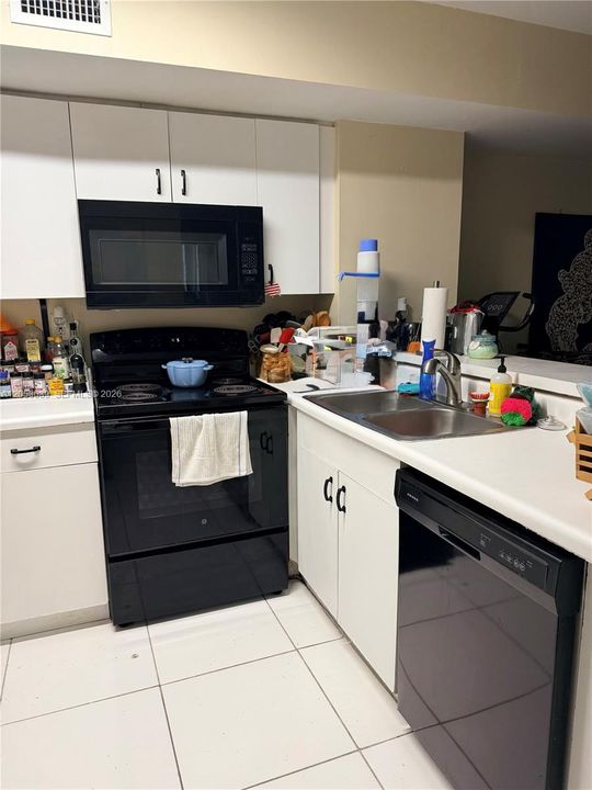 For Sale: $310,000 (3 beds, 2 baths, 1314 Square Feet)