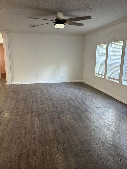 En Renta: $2,550 (3 camas, 2 baños, 1566 Pies cuadrados)