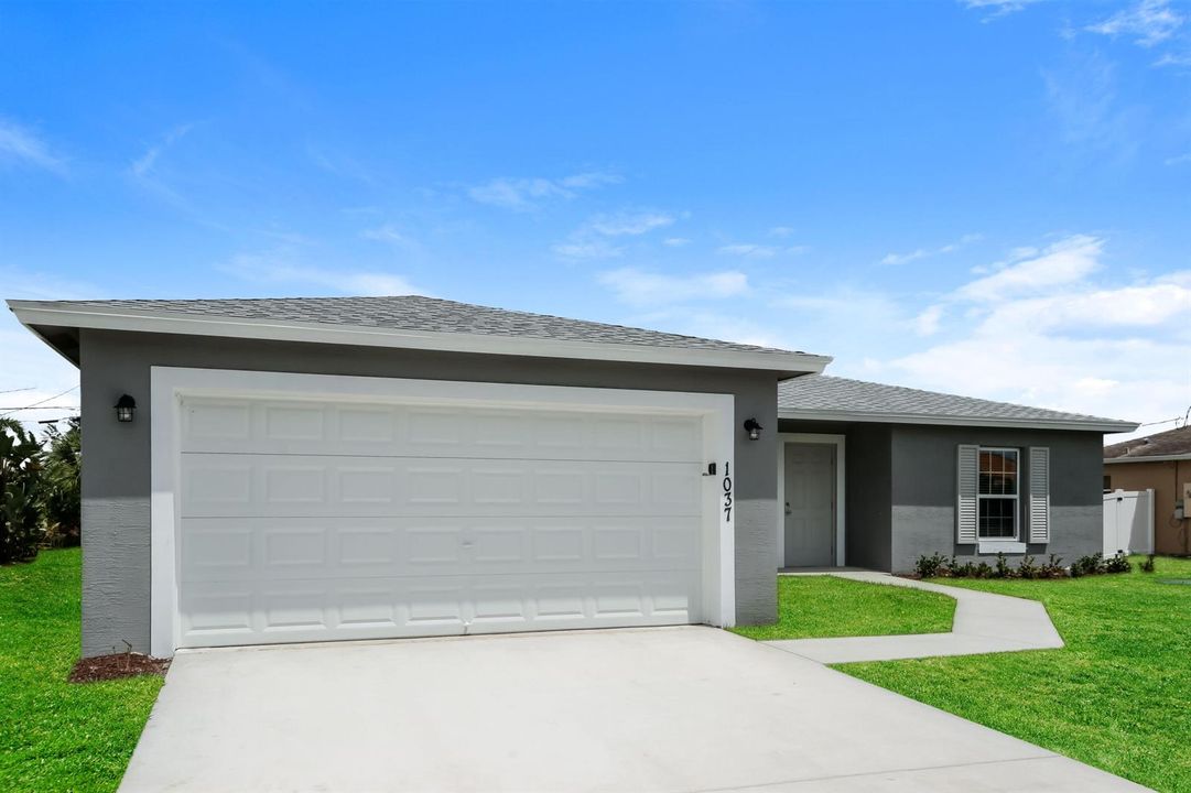 1010103.1037 SW SUDDER AVE - Front View