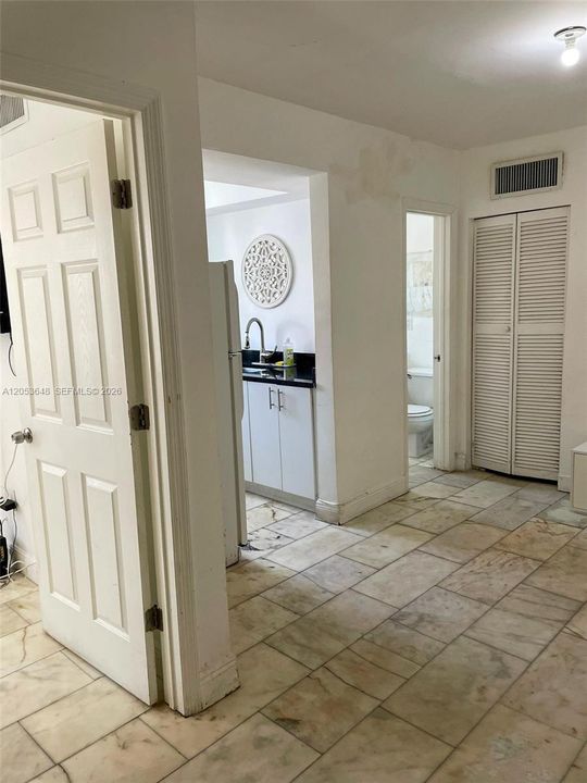 В аренду: $1,800 (1 спален, 1 ванн, 446 Квадратных фут)