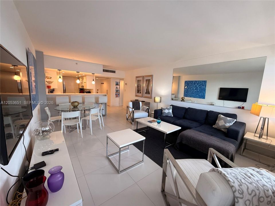 For Rent: $3,500 (1 beds, 1 baths, 675 Square Feet)