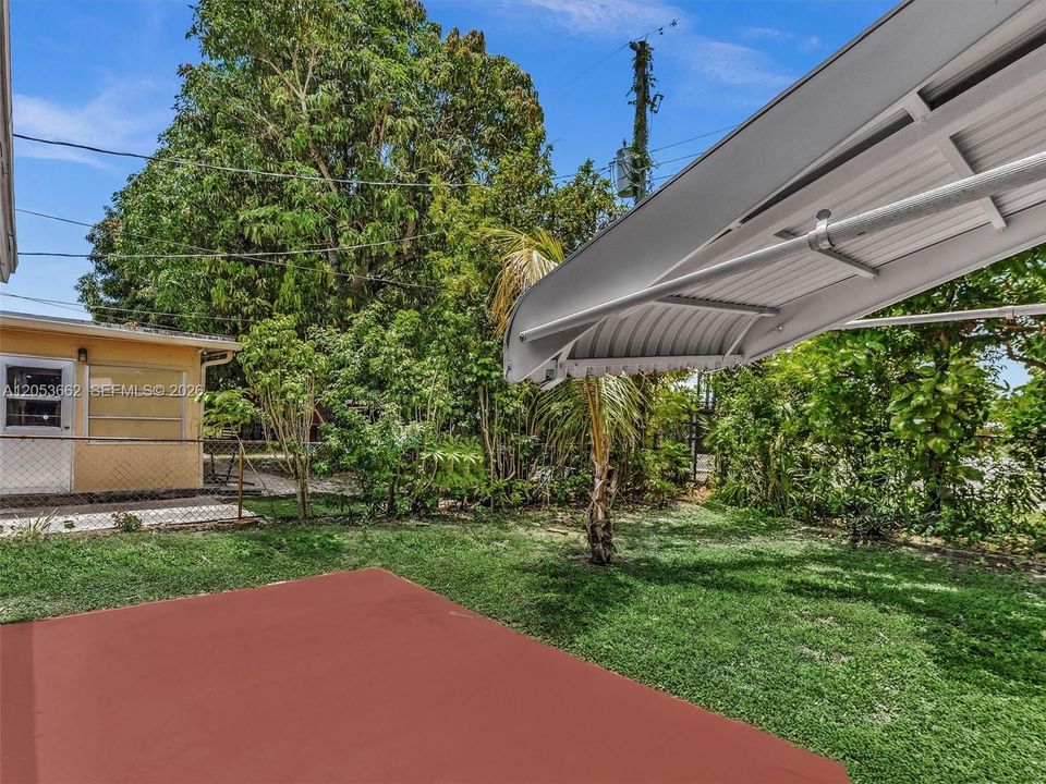 На продажу: $365,000 (2 спален, 2 ванн, 1604 Квадратных фут)