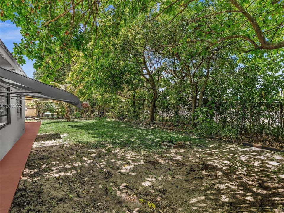 На продажу: $365,000 (2 спален, 2 ванн, 1604 Квадратных фут)