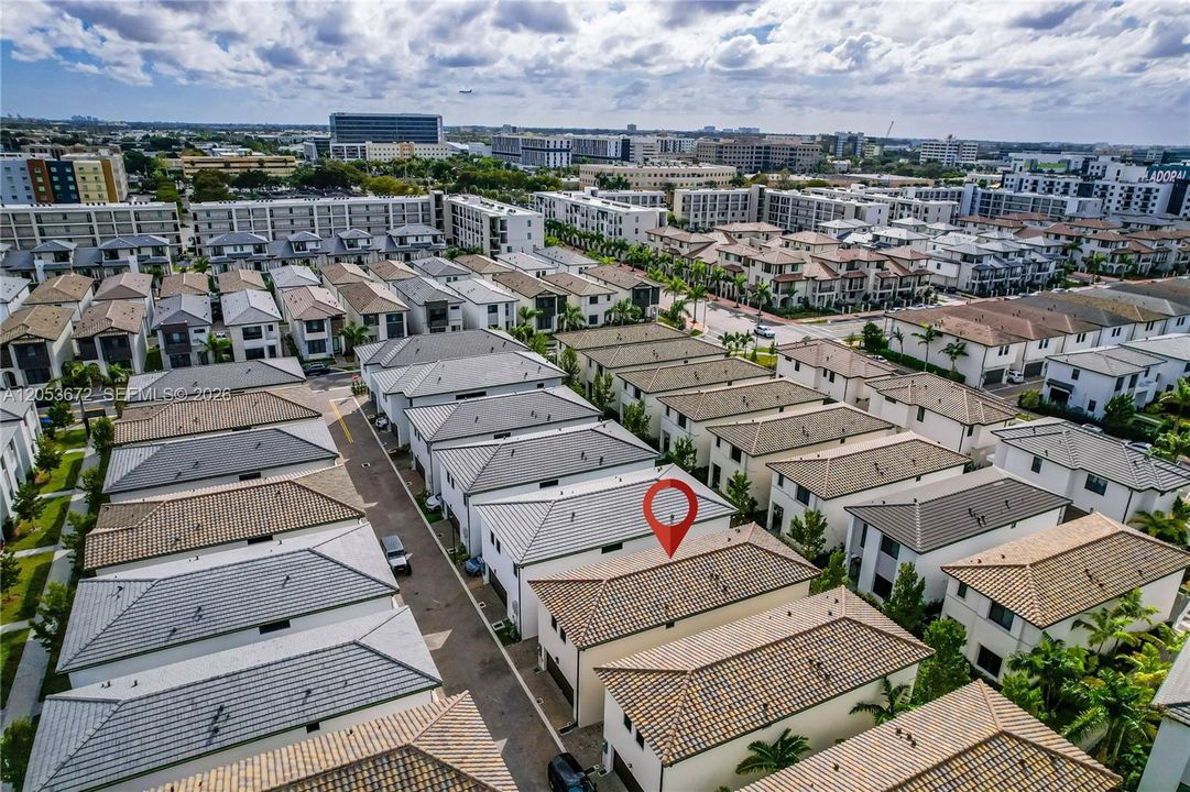For Rent: $6,550 (3 beds, 2 baths, 2158 Square Feet)