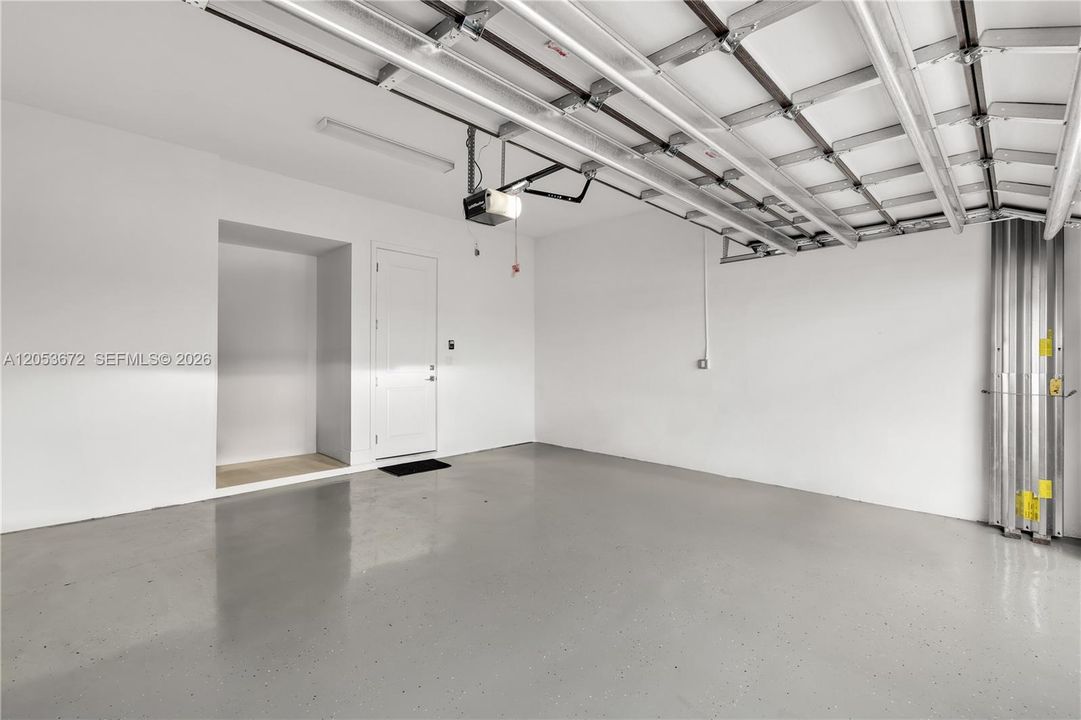 For Rent: $6,550 (3 beds, 2 baths, 2158 Square Feet)