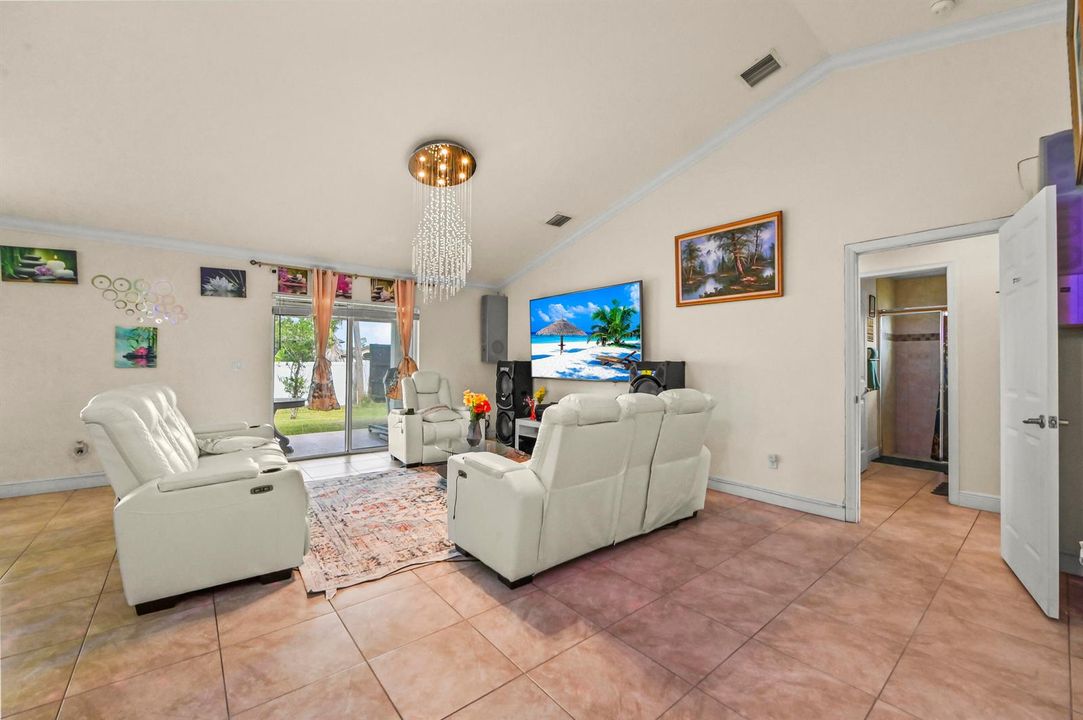04 Living room 01