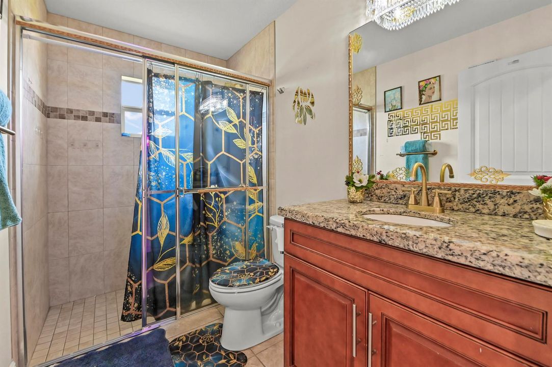 26 Bathroom 01