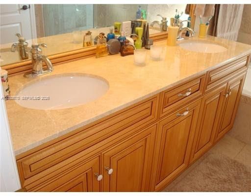 В аренду: $4,350 (4 спален, 2 ванн, 2154 Квадратных фут)