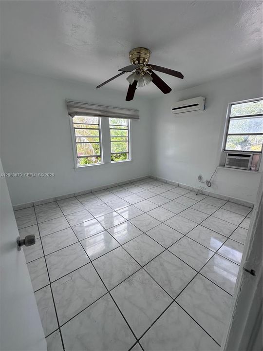 В аренду: $1,950 (2 спален, 1 ванн, 1846 Квадратных фут)