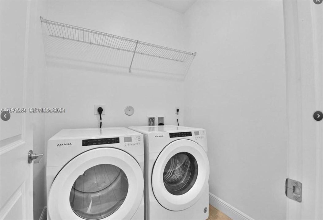 В аренду: $3,600 (3 спален, 2 ванн, 1590 Квадратных фут)