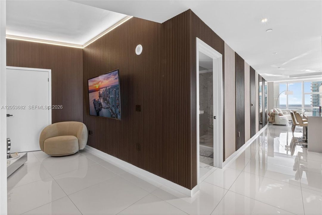En Venta: $2,225,000 (3 camas, 4 baños, 2204 Pies cuadrados)